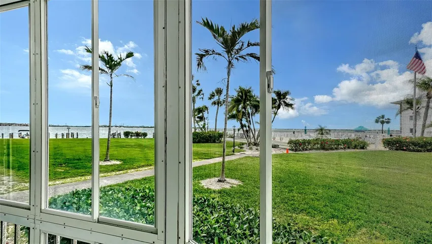 Full Sarasota bay views with glassed in lanai.