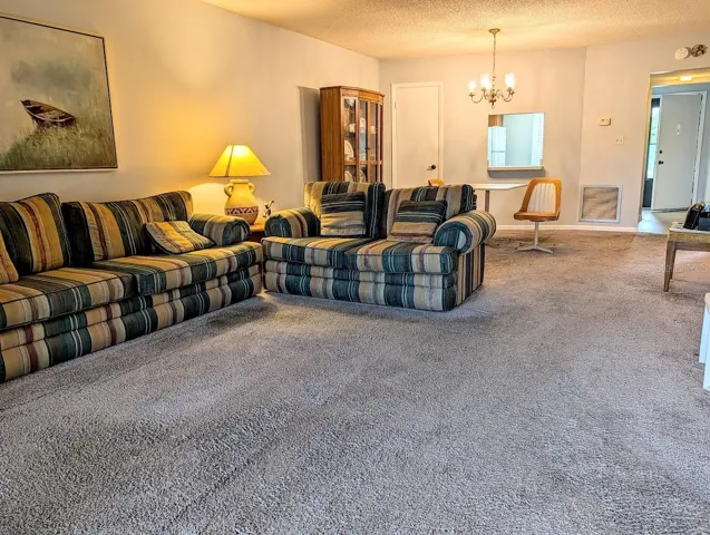 Living / dining room