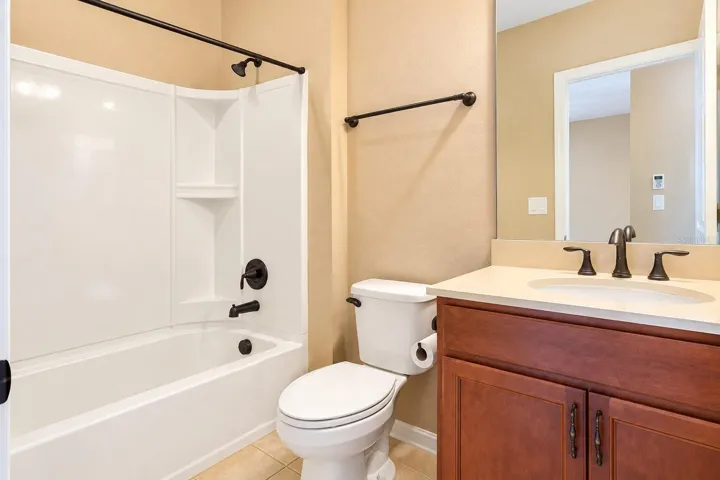 2nd Bathroom