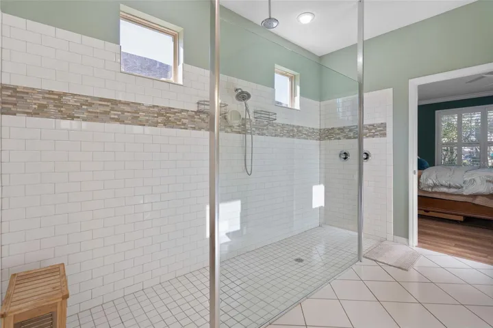 Primary En-Suite Shower