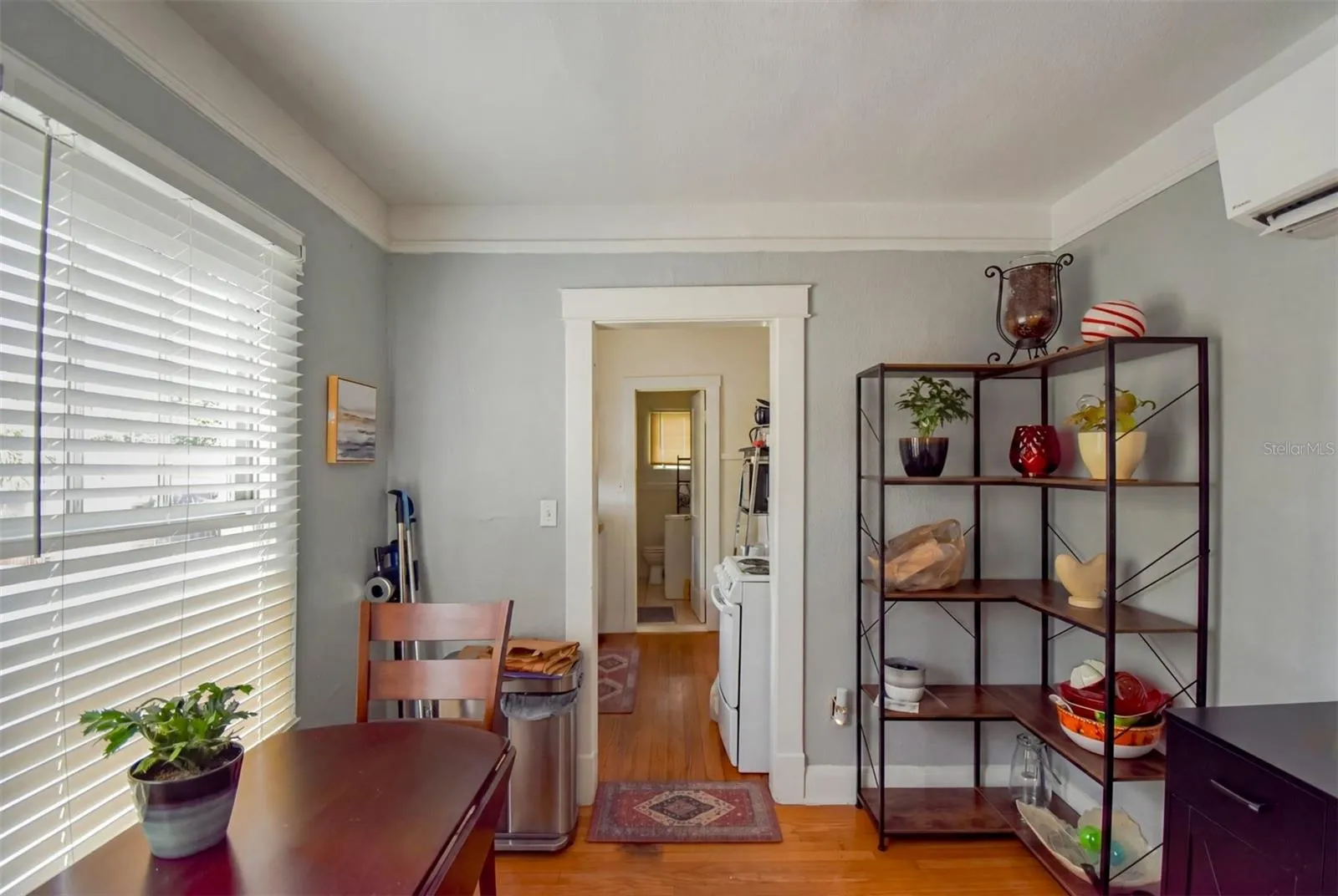 Dining area and kitchen, hardwood floors