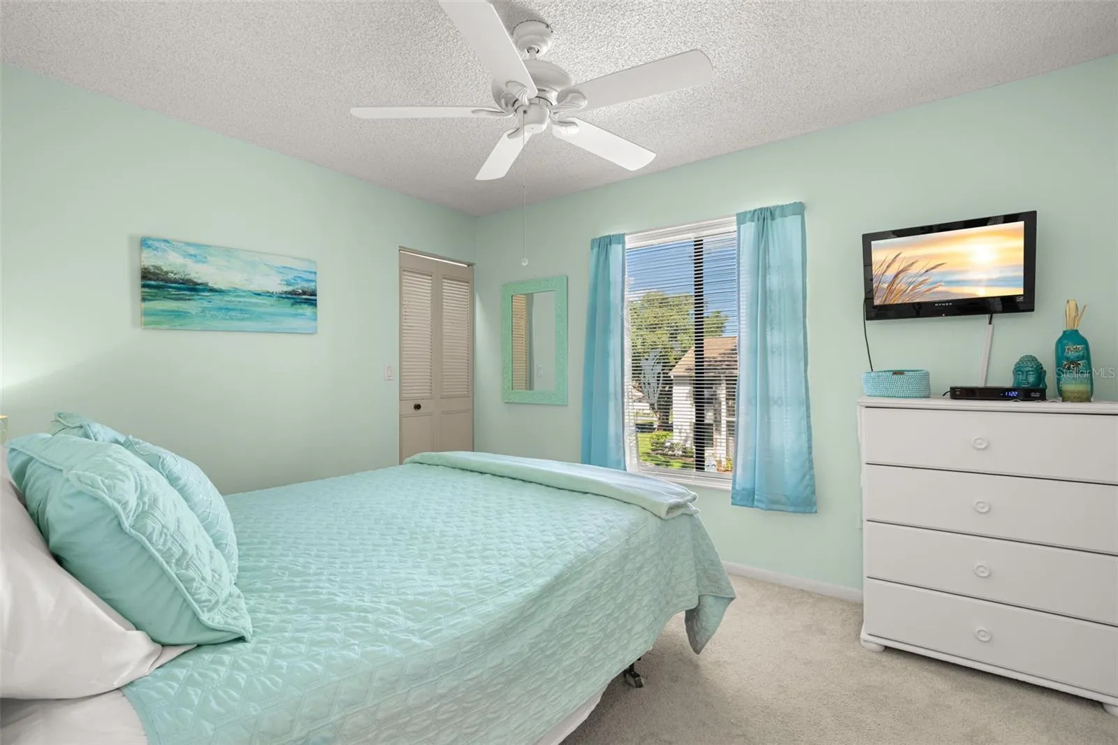 Guest bedroom - 2