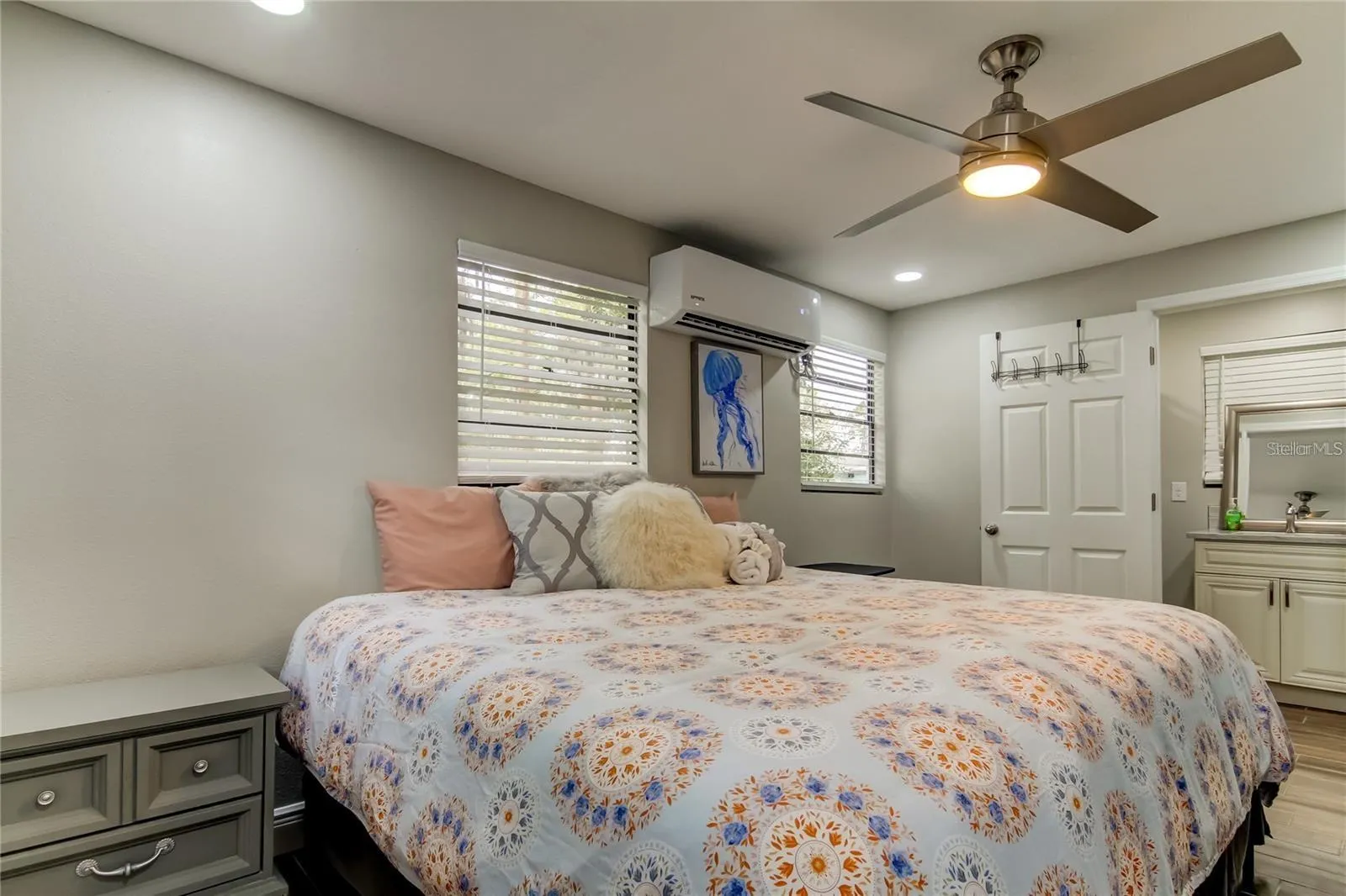 Bedroom can be furnished upon request