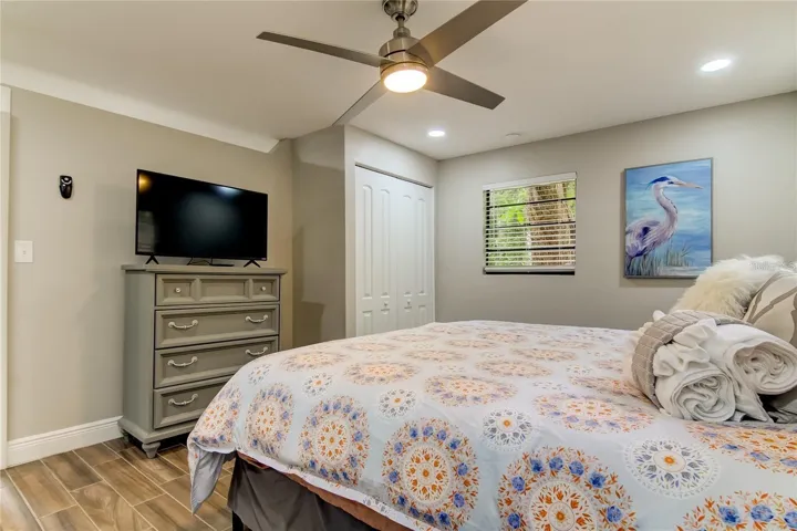 Bedroom partial furnishing from previous