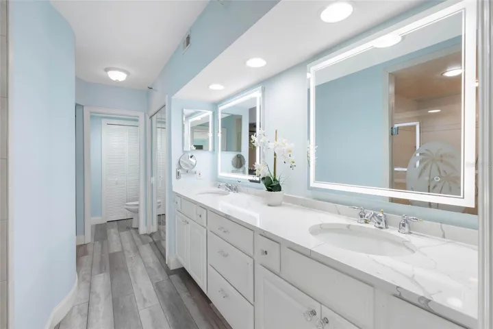 Updated Primary Ensuite Bath