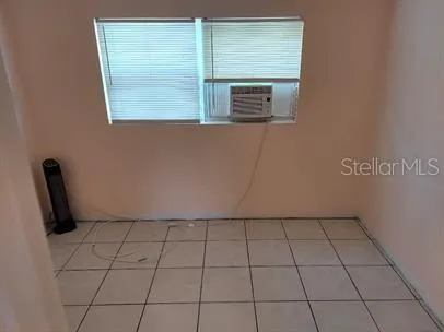 1139 East #3