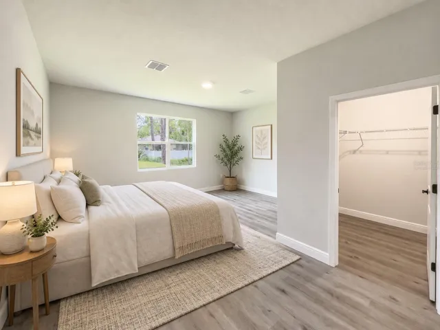 Virtually staged