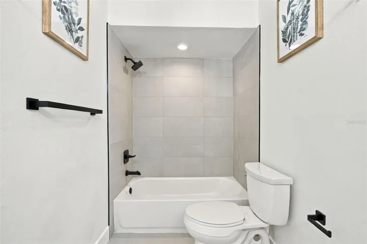Jack &amp; Jill Bath