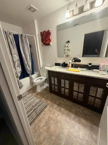 Upstairs bathroom