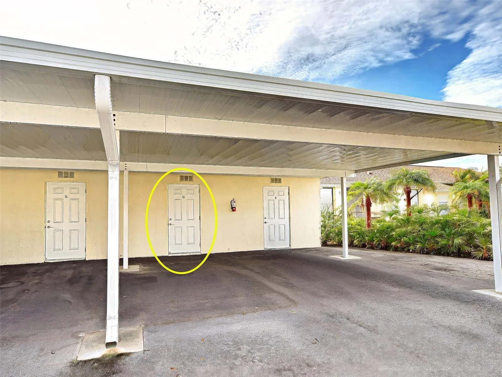 CARPORT
