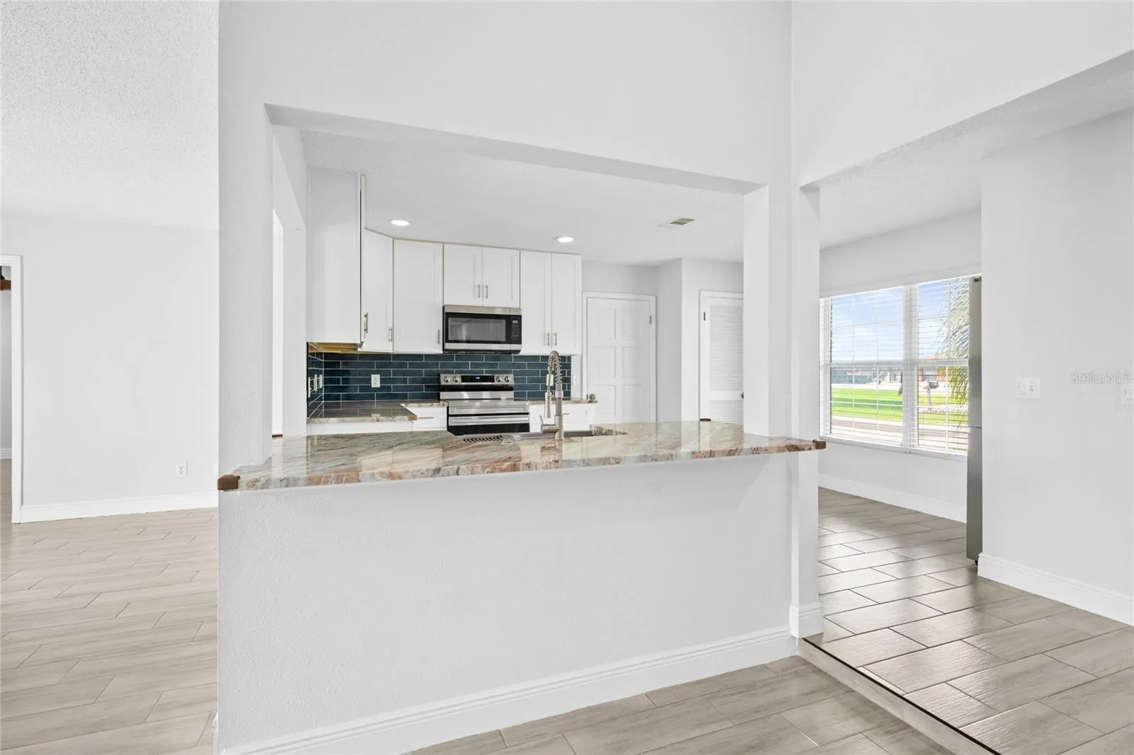 Breakfast Bar
