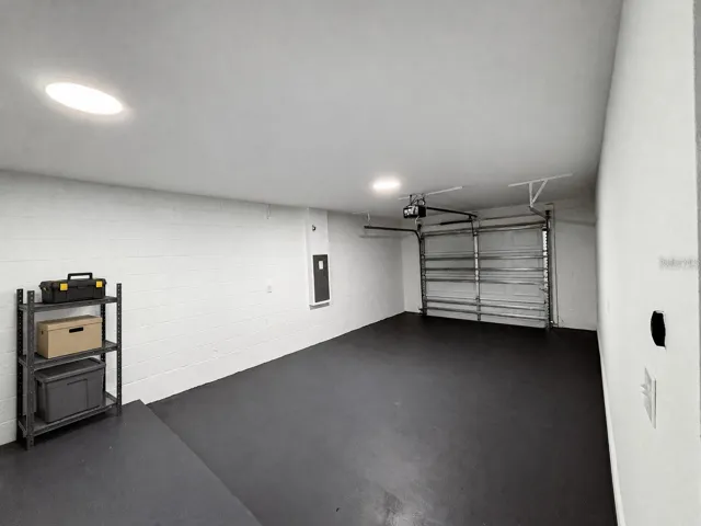Virtually staged