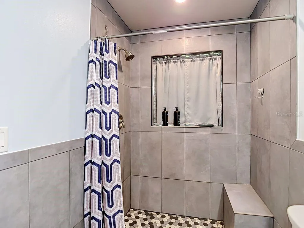Garage full bath
