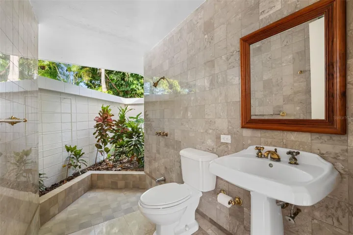 Baño visitas