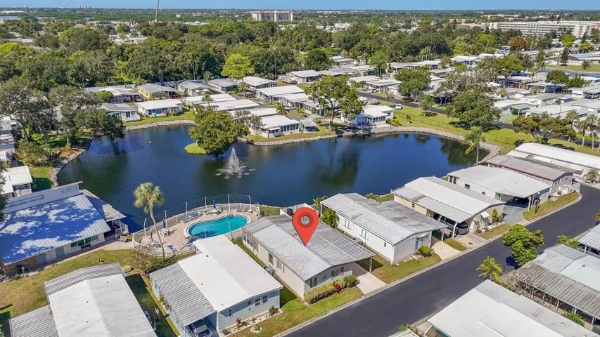 Pool Literally Right Outside Your Door * Just Steps to the Clubhouse