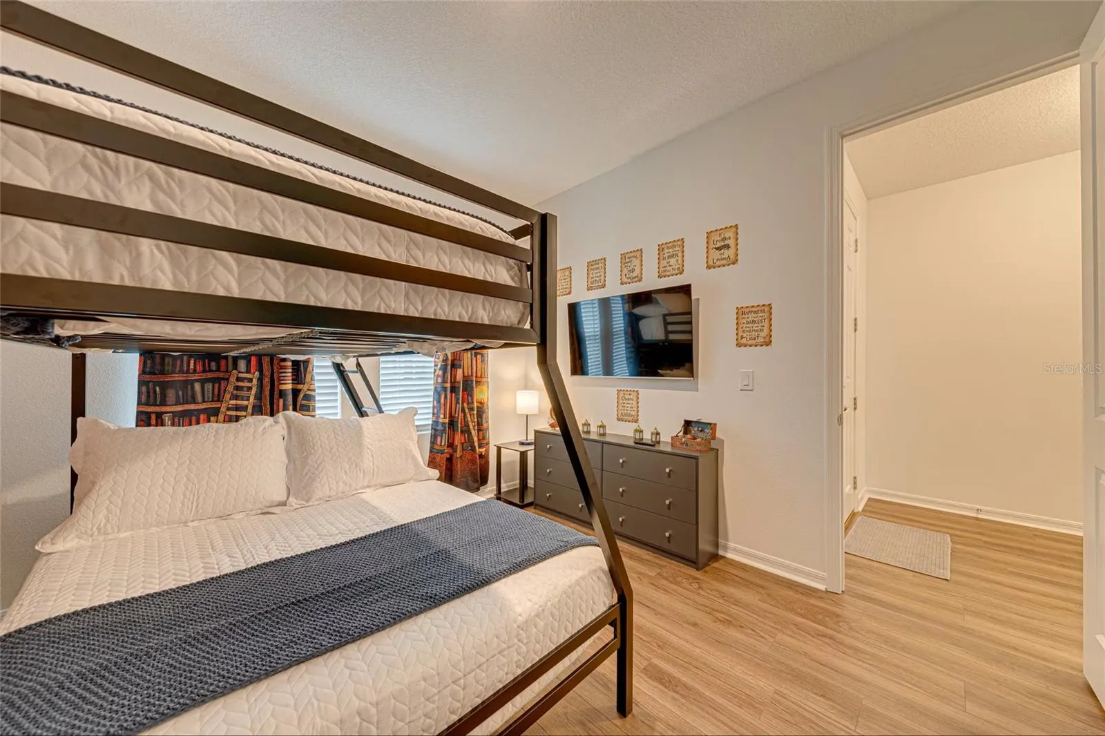 Bunk BedroomAdditional View