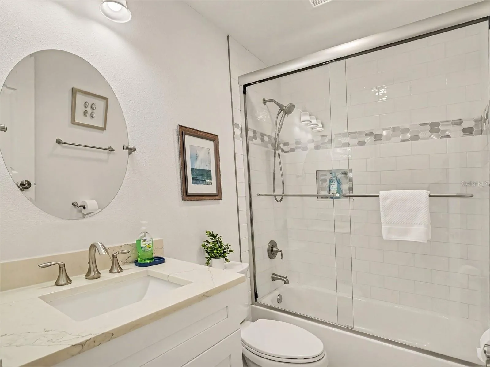 Guest Bathroom Second Floor