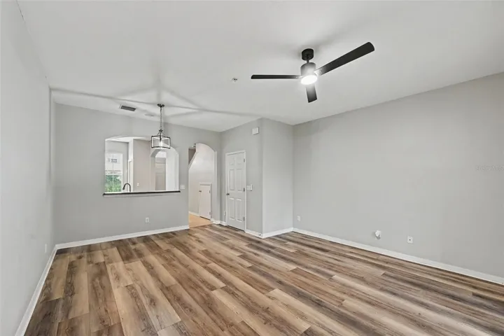 New high end laminate flooring
