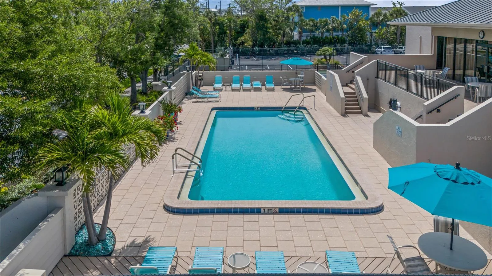 Community pool