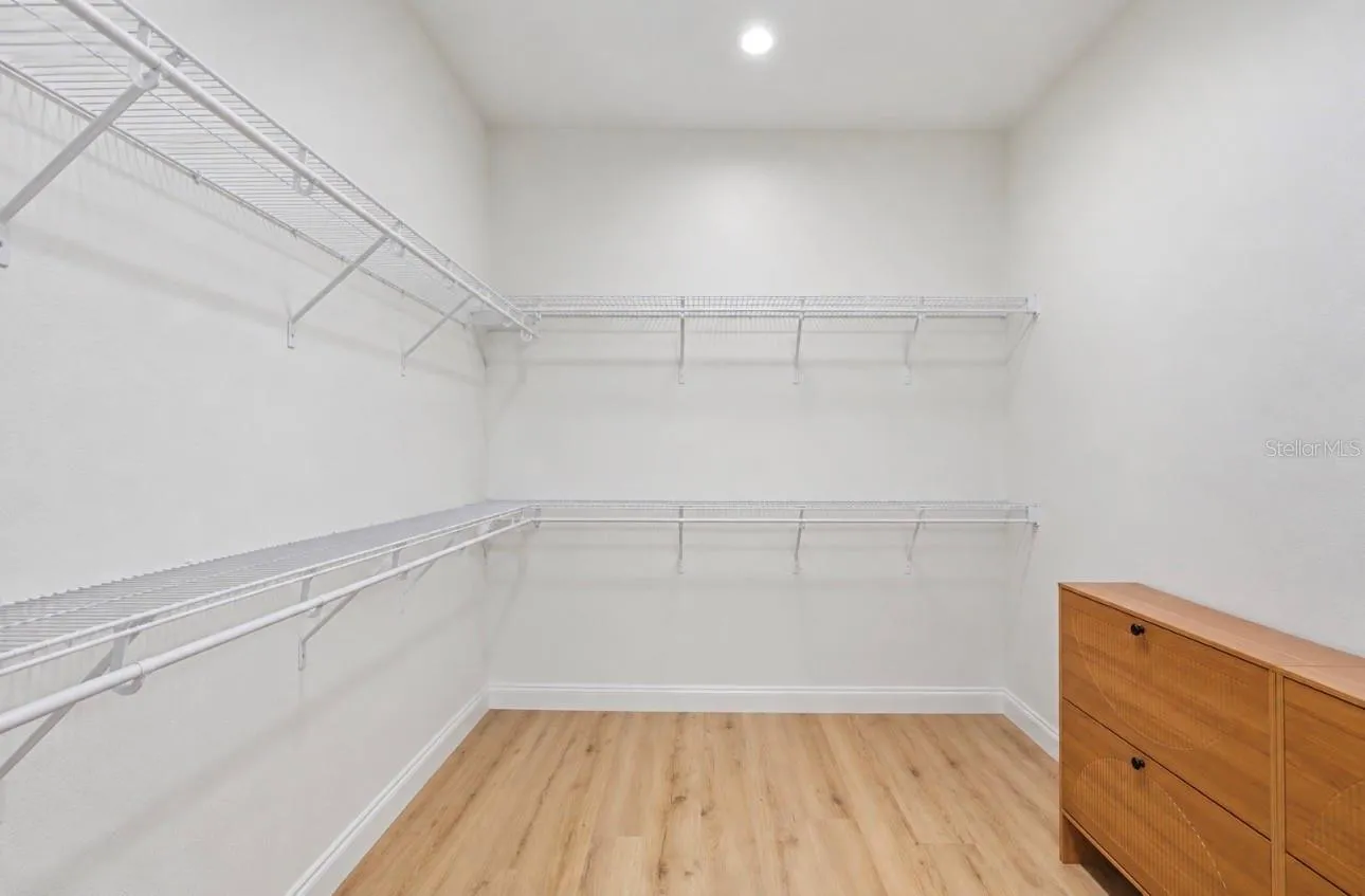 Primary bedroom, huge walk-in closet