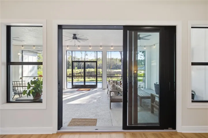 10 FT Sliders to rear porch!