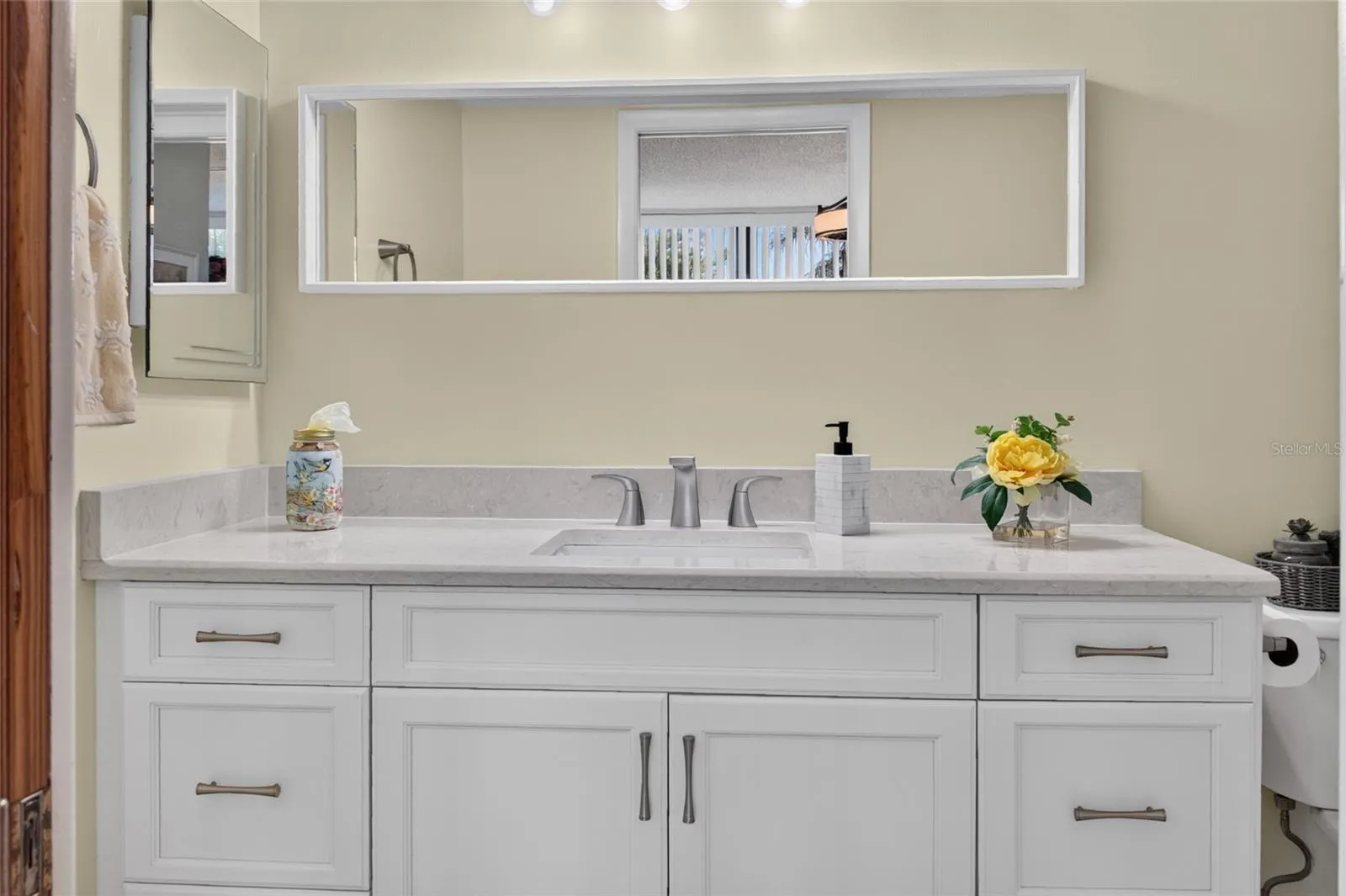 2nd bathroom