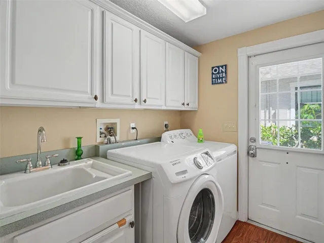 laundry room off kitchen