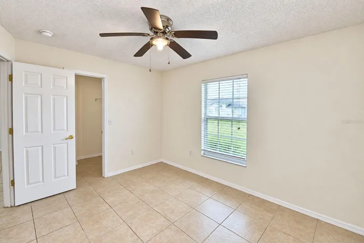 2nd bedroom with walk-in closet
