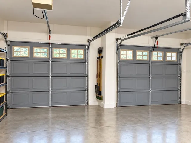 2 car garagevirtual staged