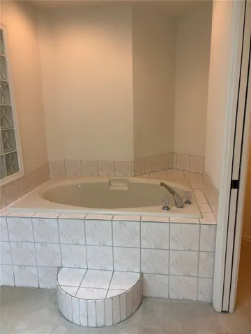 Primary garden tub