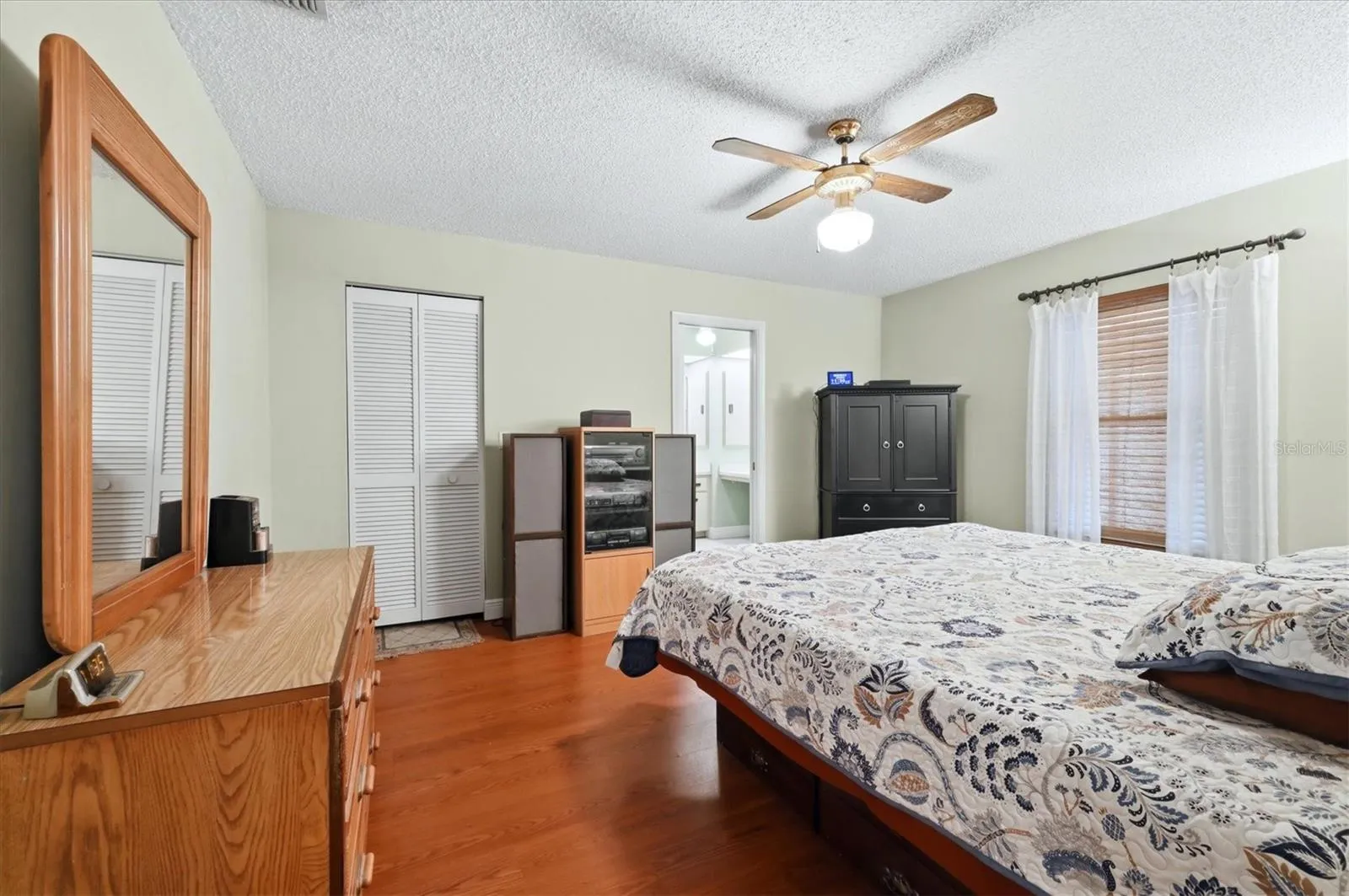 Primary Suite with Walk-in Closet