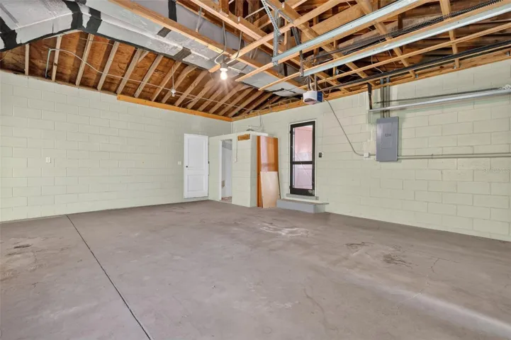 2 car oversized garage
