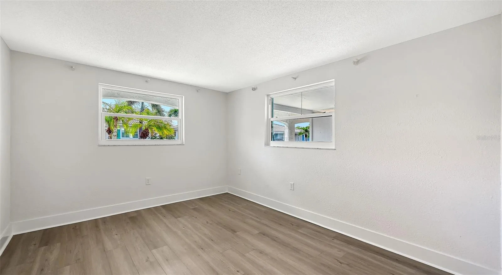 Guest bedroom (bedroom two).