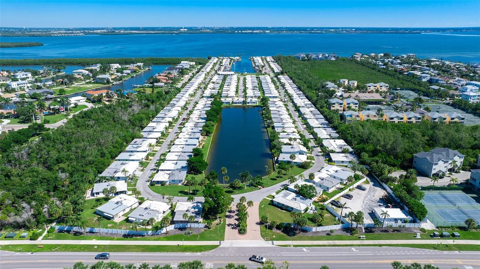 Spanish Main complex gulf to bay.