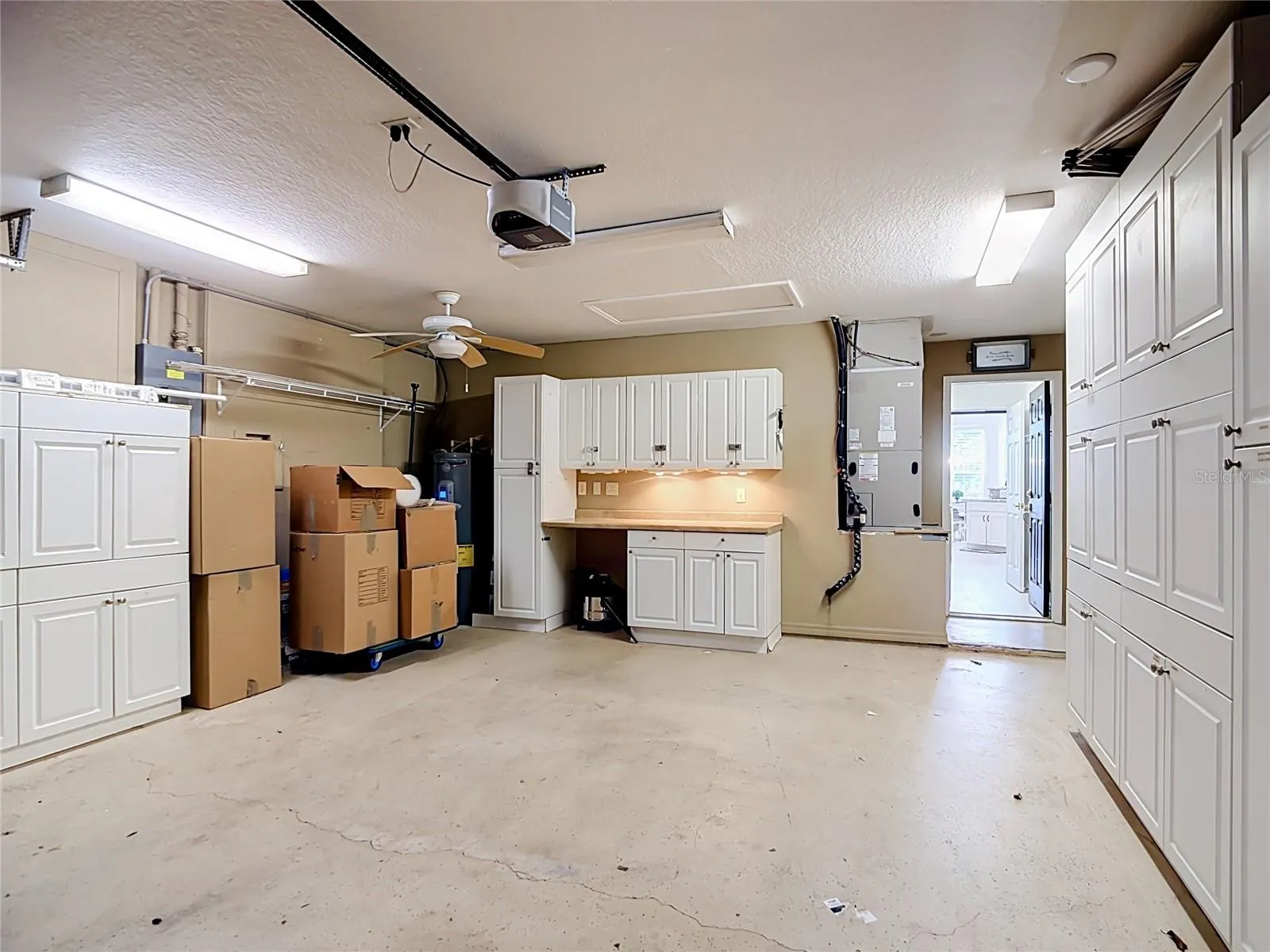 garage 1