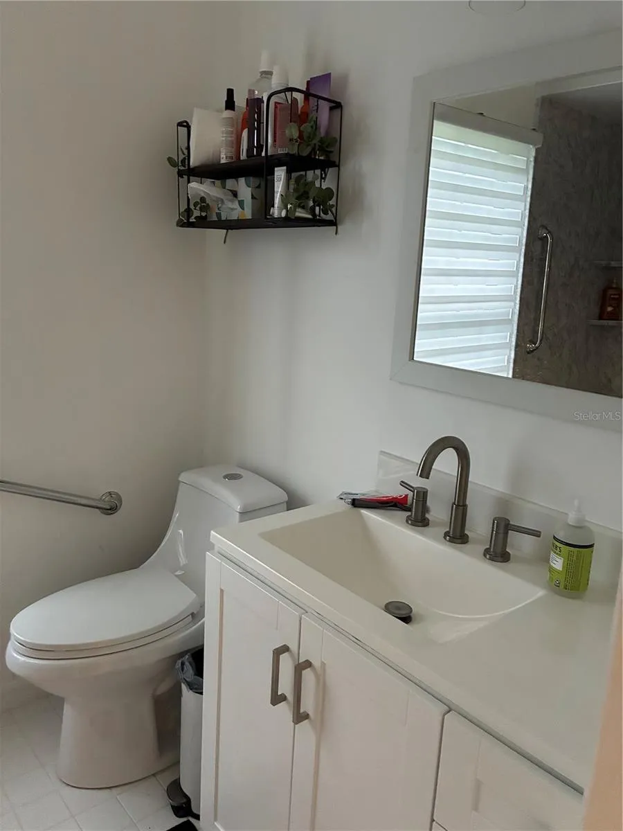 MENS SINK