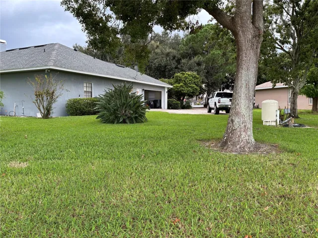 GARAGE SIDE VIEW OF YARD