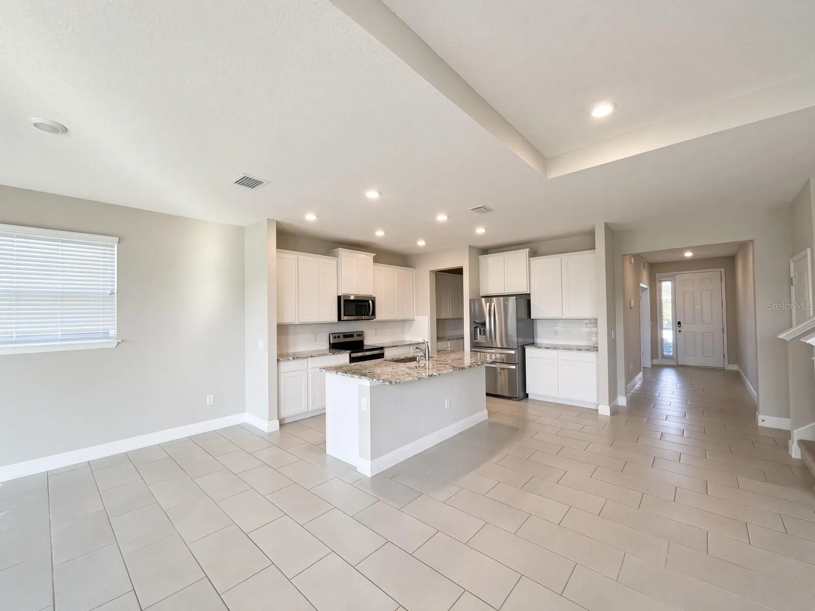 Dining/Kitchen