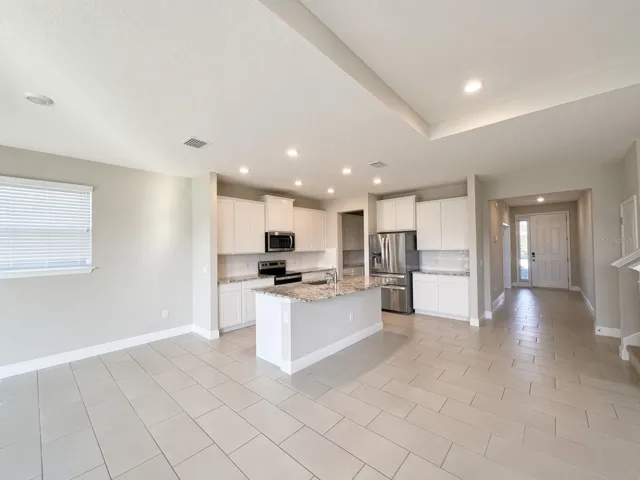 Dining/Kitchen