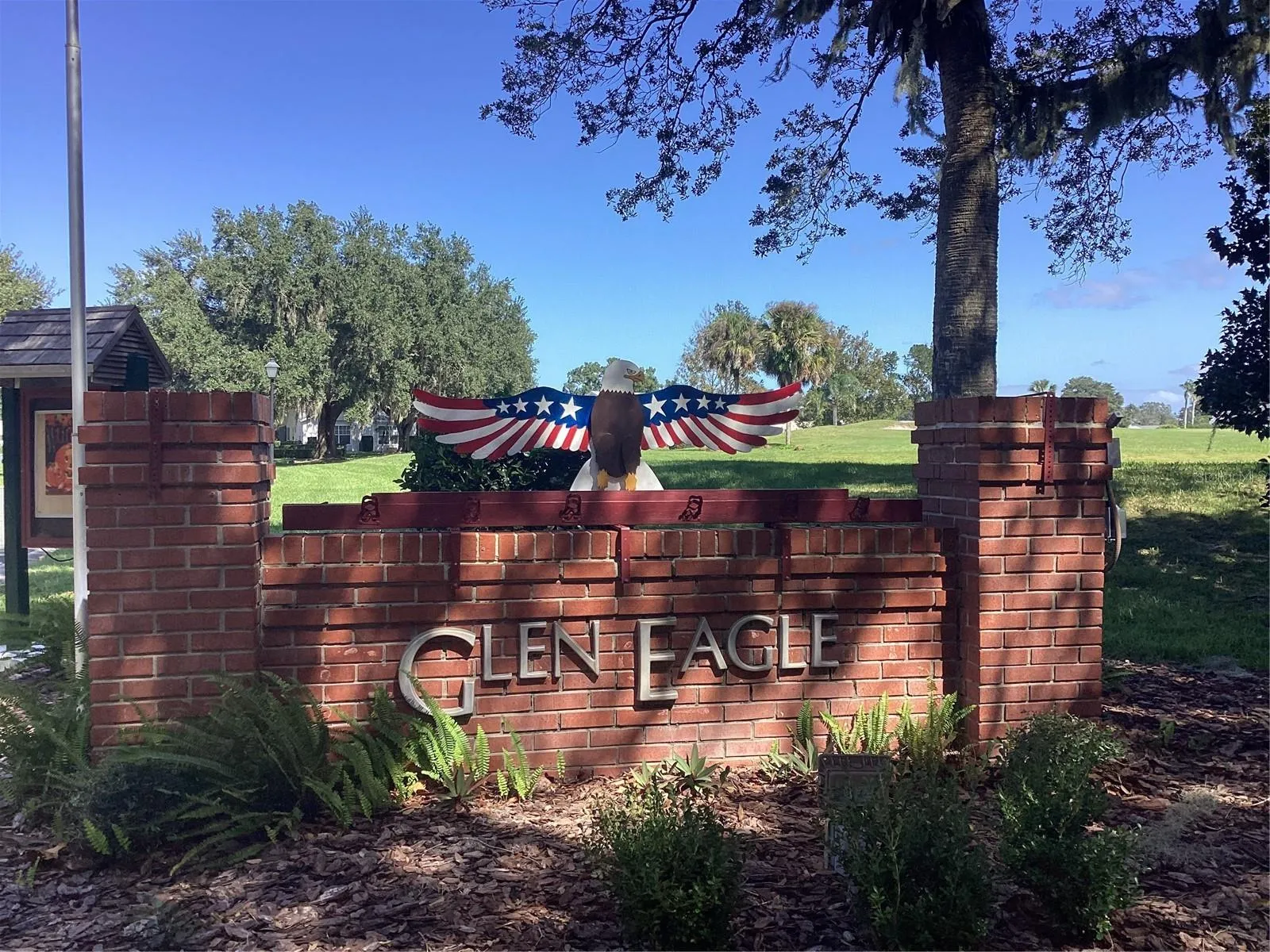 4704 River Ridge Dr Located in the Glen Eagle Village