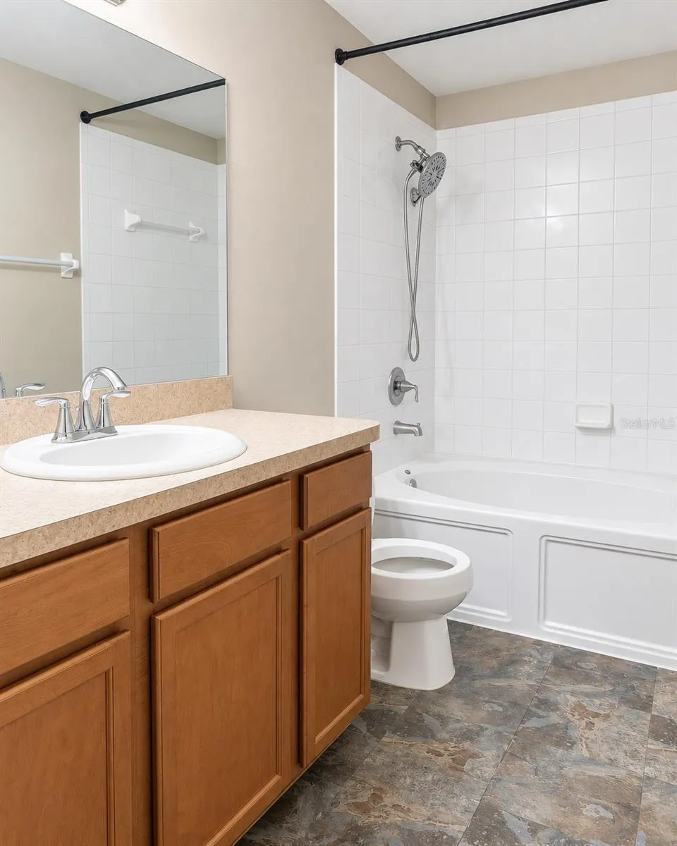Master Bathroom with garden tub
