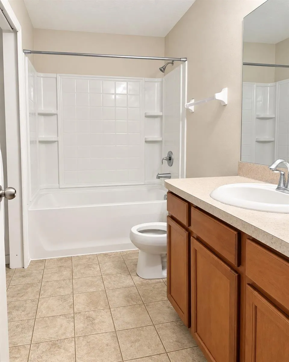 Hall Full bathroom