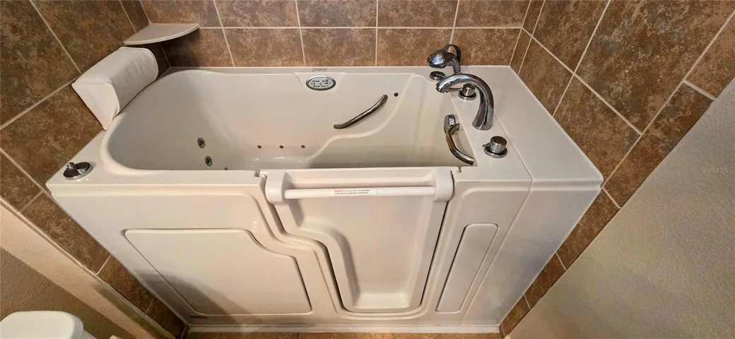 JET JACUZZI