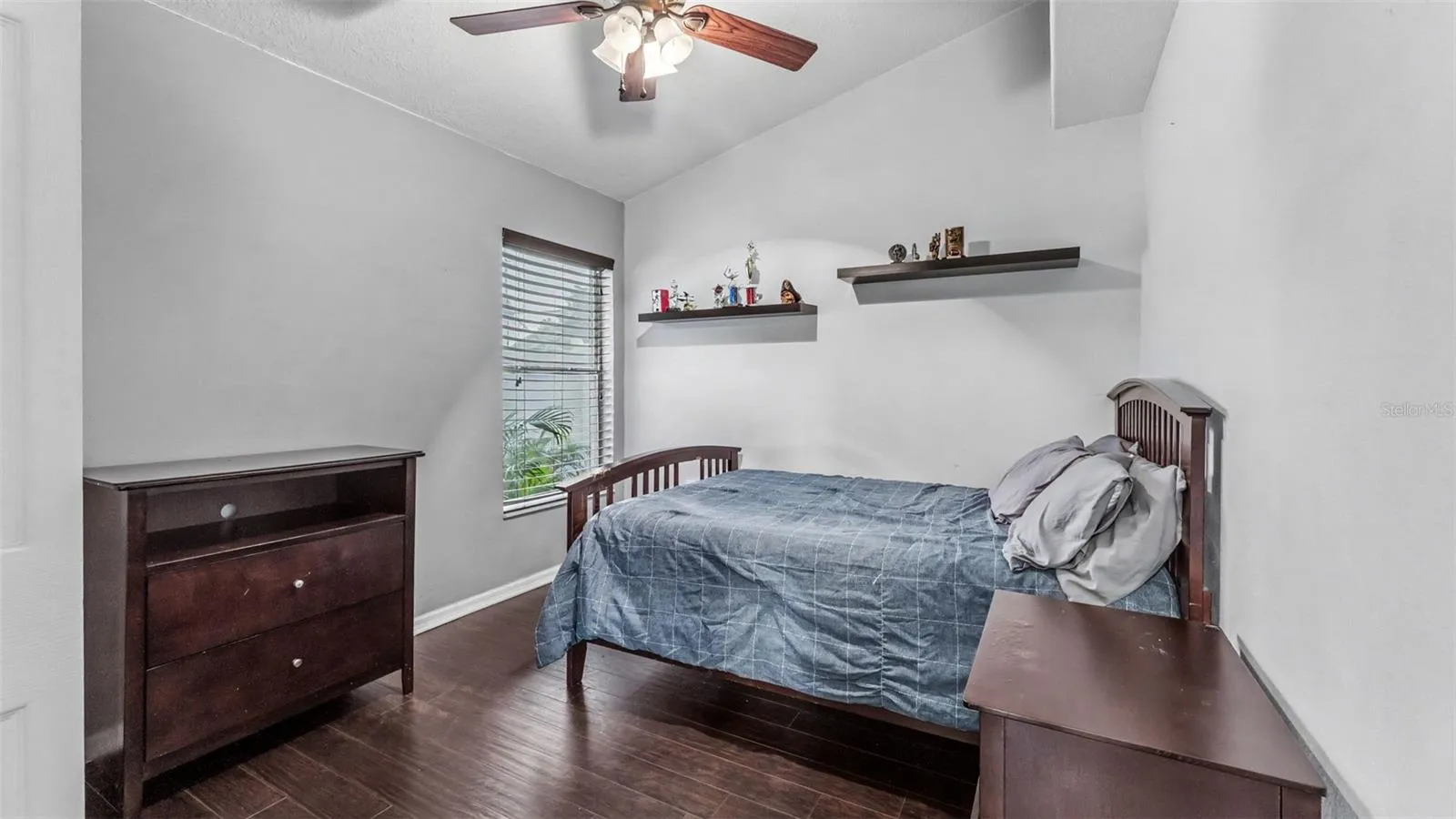 Guestroom 1