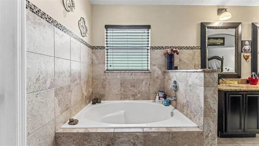 Primary bath garden tub