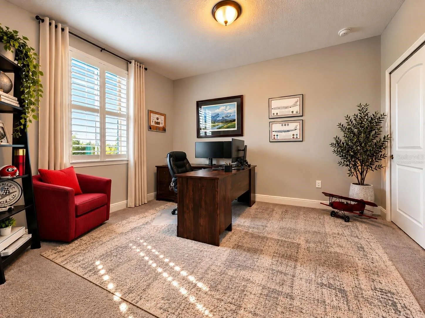 Office-Virtually Staged