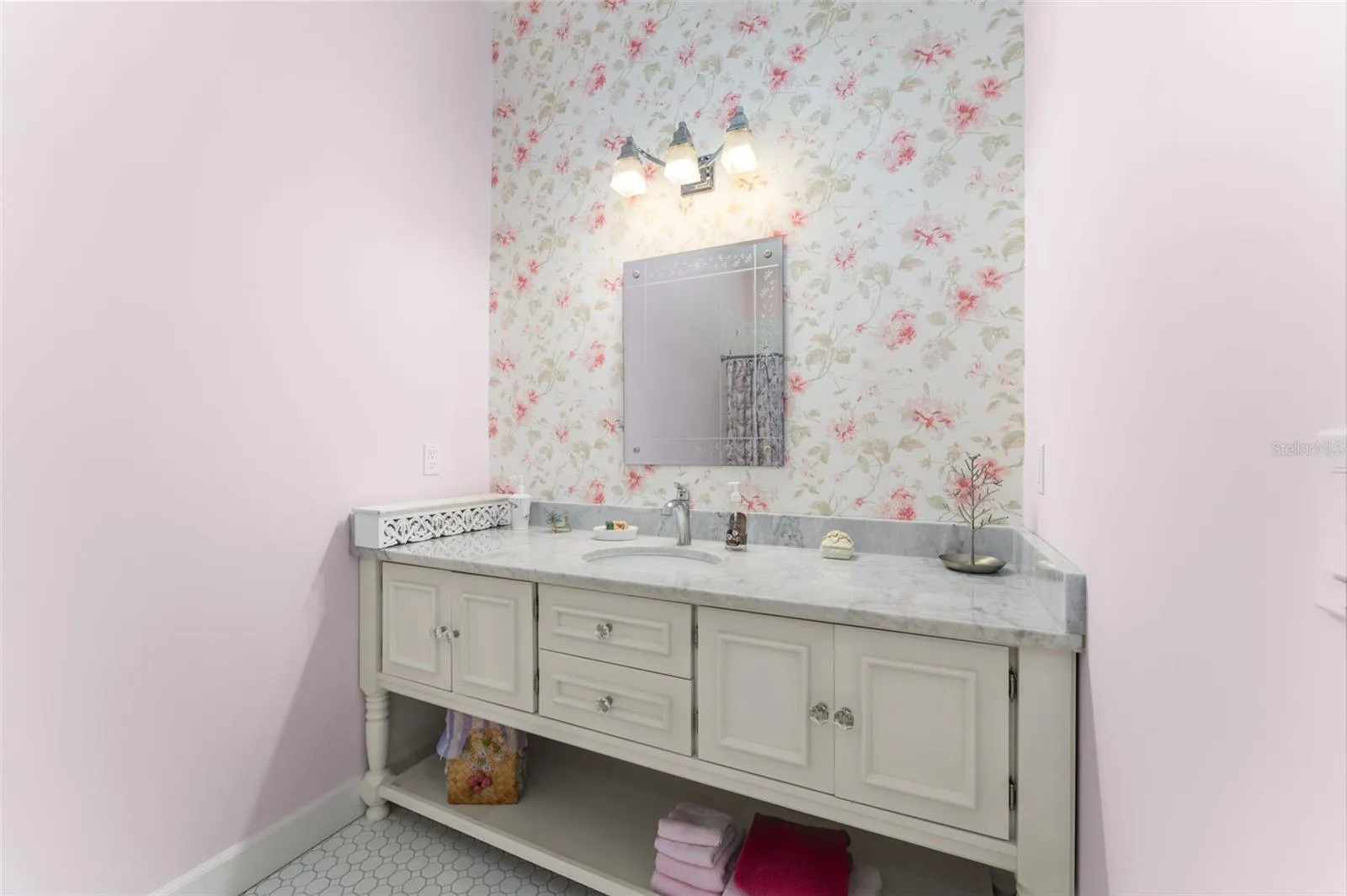 large vanity in ensuite bath