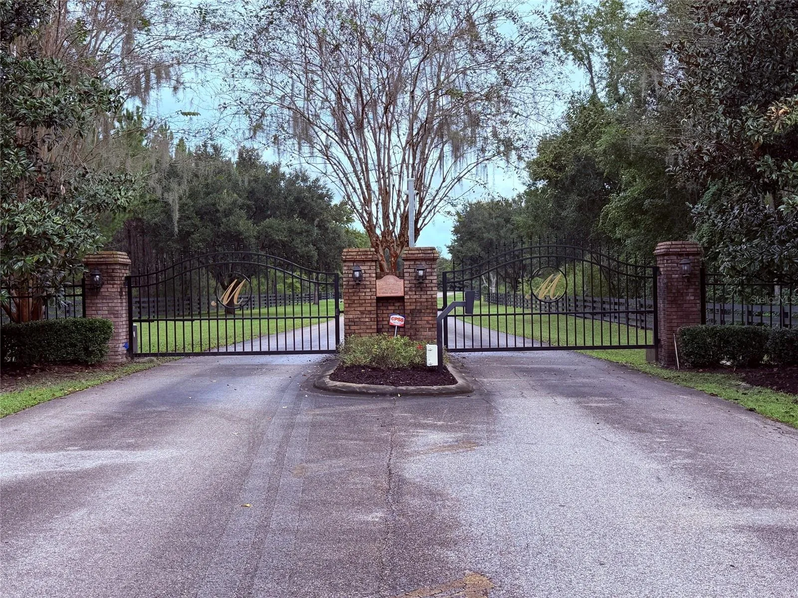 Morgan Manor entry