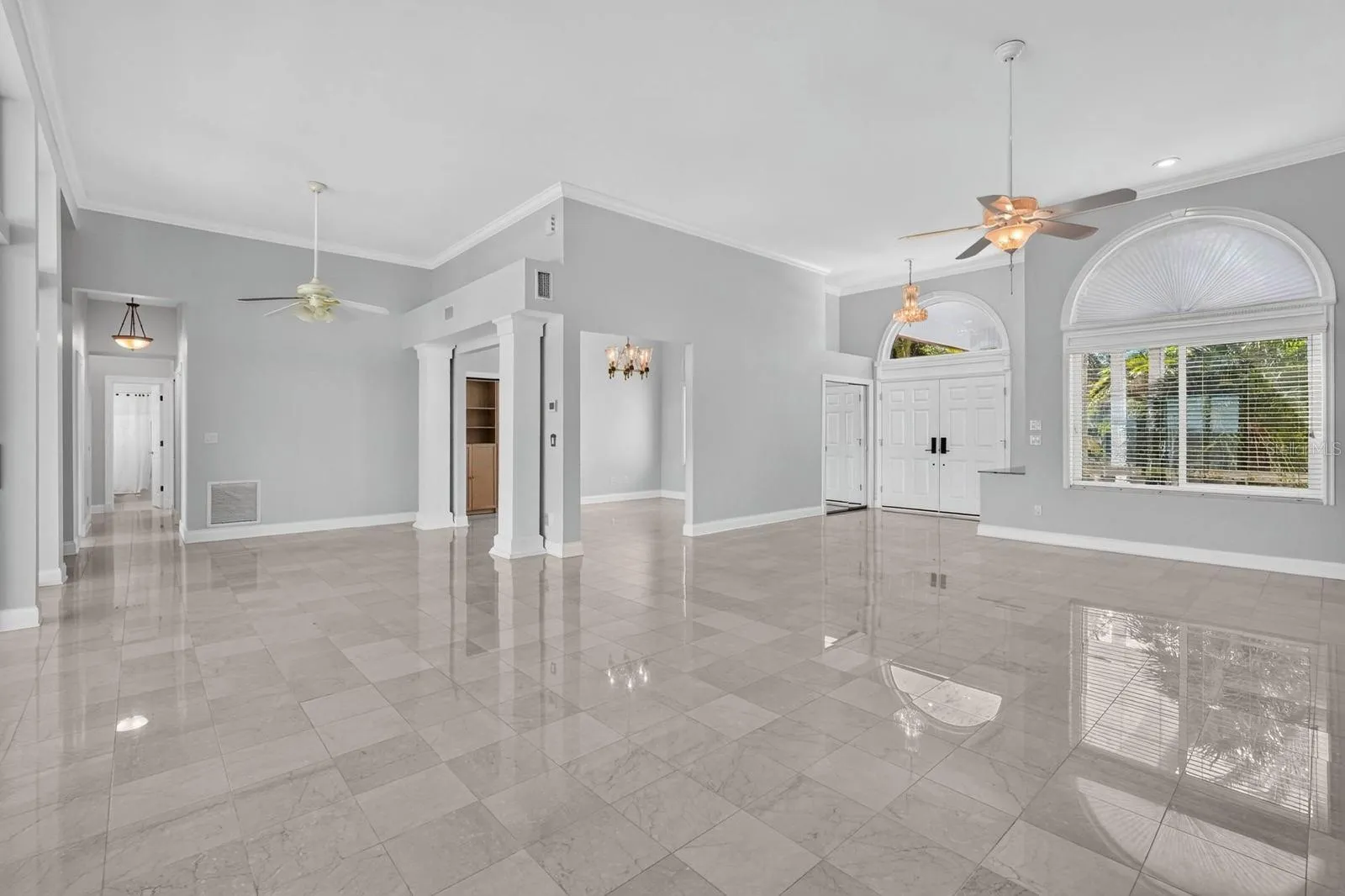 Expansive Living and Entertaining Space