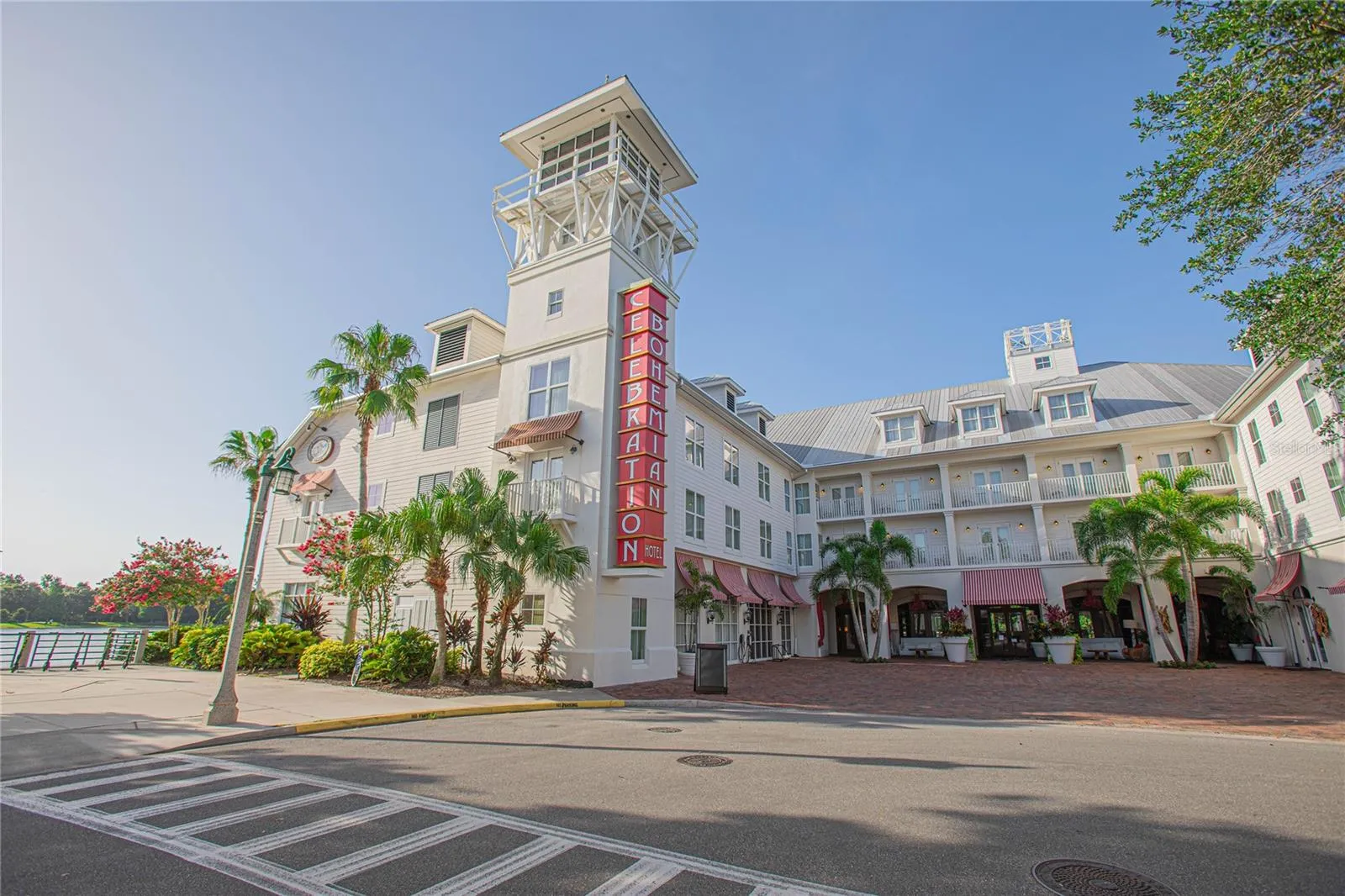 The Inn at Celebration- Walking Distance